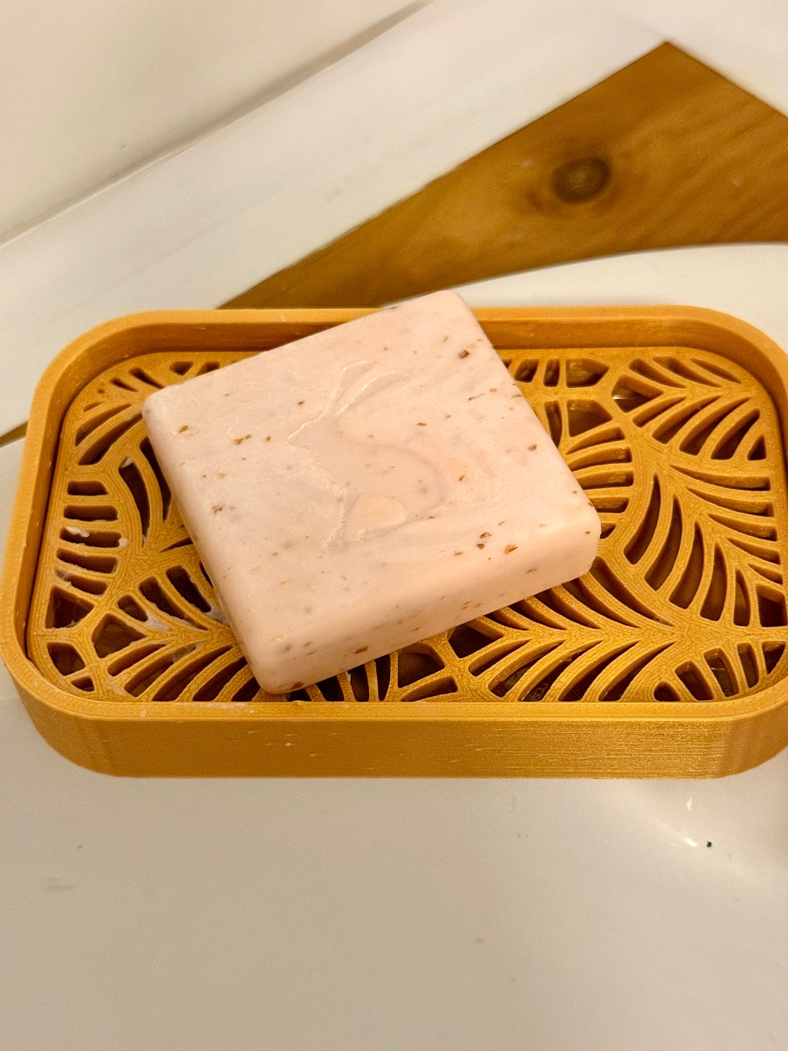 Custom 3D printed soap dish, modern minimalist design